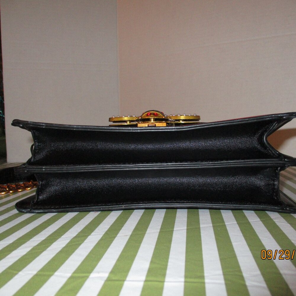 Blind for Love Flapped Satchel - Picture 7 of 14